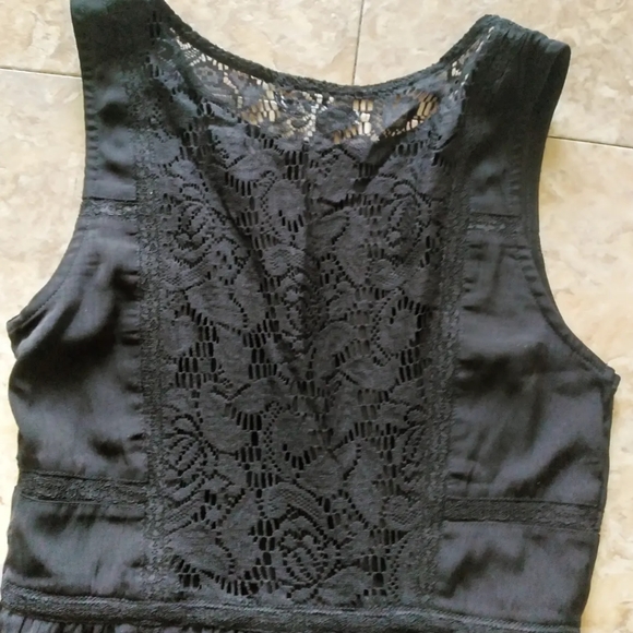 American Eagle Outfitters Black Crochet Lace Back sleeveless mini dress, size 00 - Picture 3 of 8